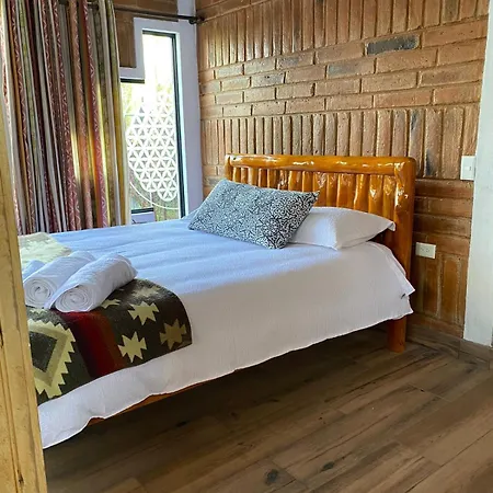 Watzara Wasi Cottage Familiar Camprestre Y Lofts En Cotacachi Exterior photo